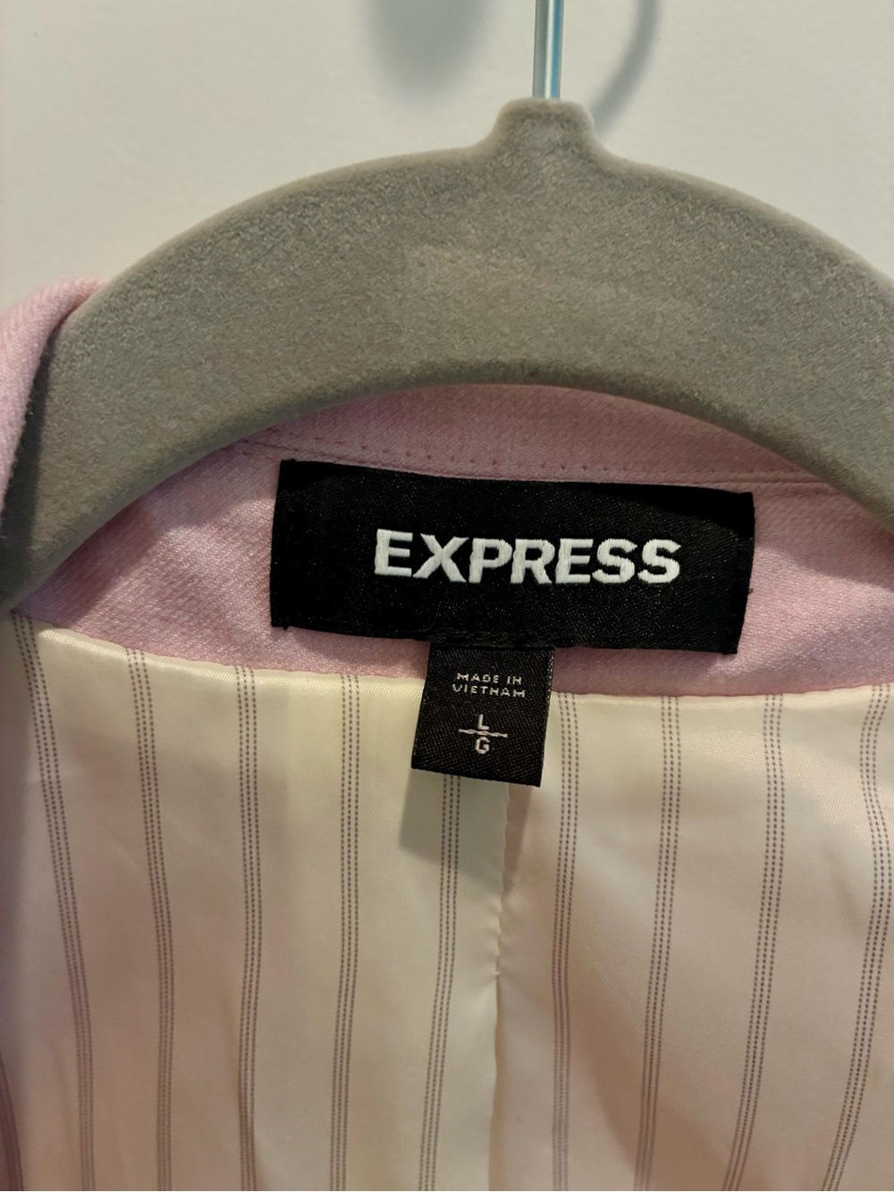 Express Pink Double-Breasted Women's Pantsuit-never worn! - Picture 5 of 6
